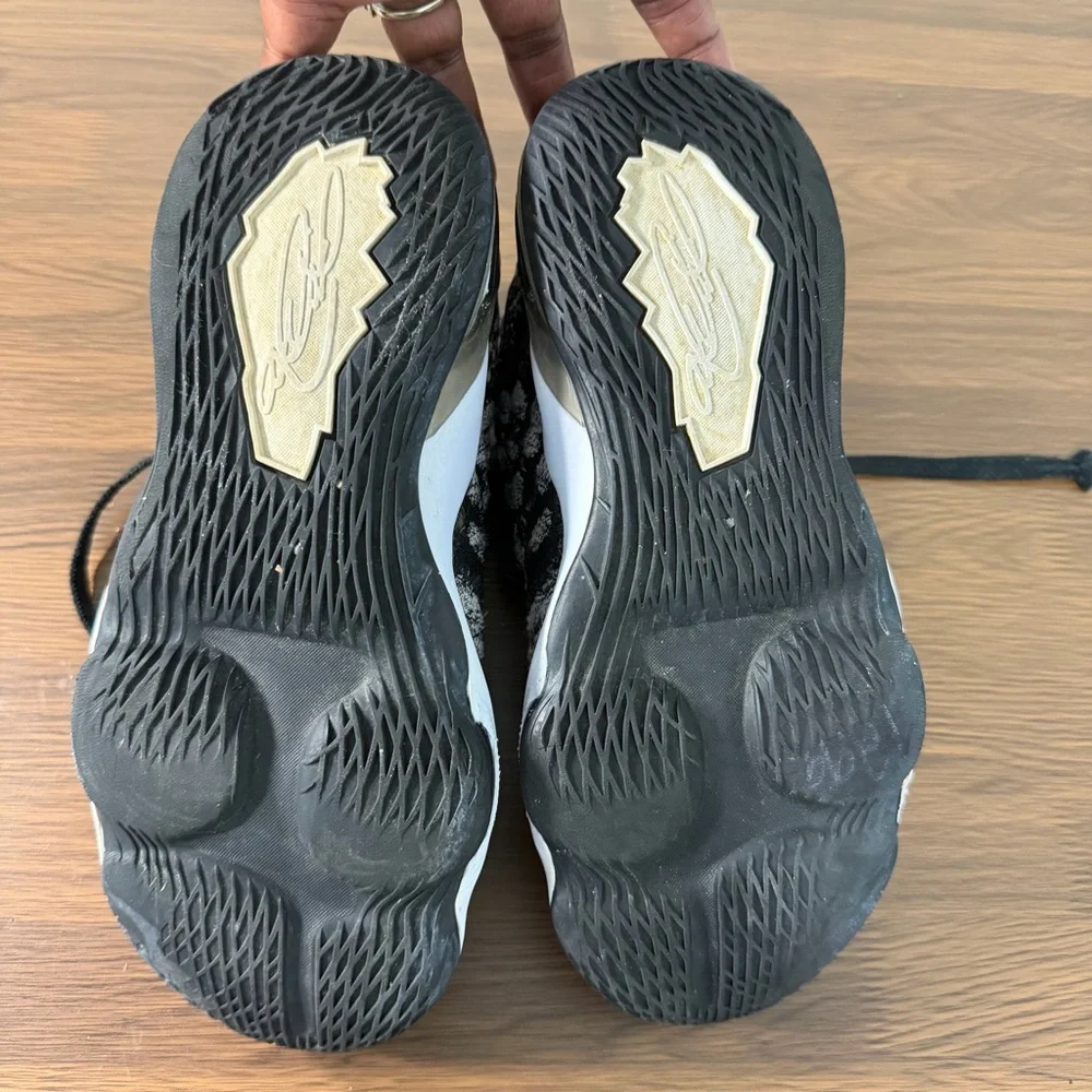 Nike sleek sneakers